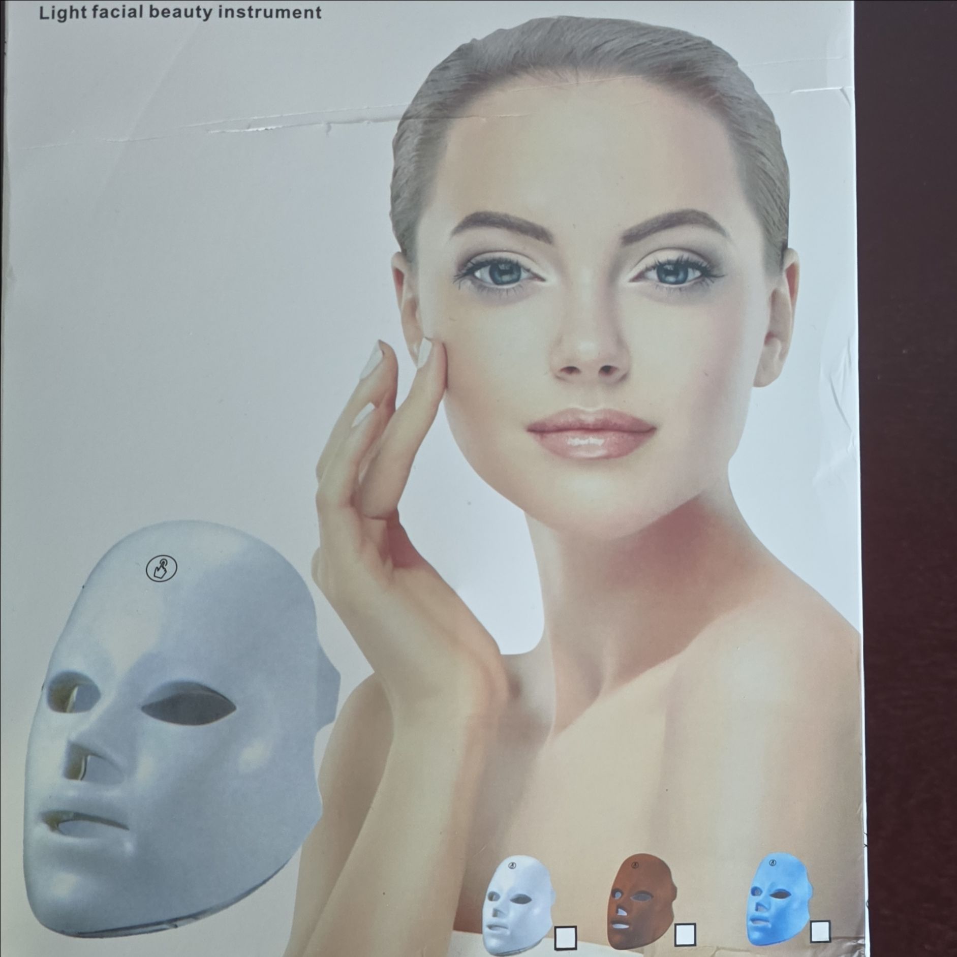 LED light therapy mask
