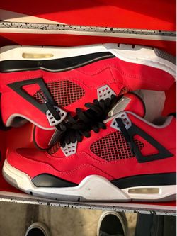 Jordan 4s size 10.5