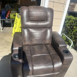 Abbyson Electric Recliner