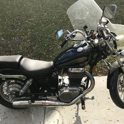 2003 Suzuki Savage (Boulevard)