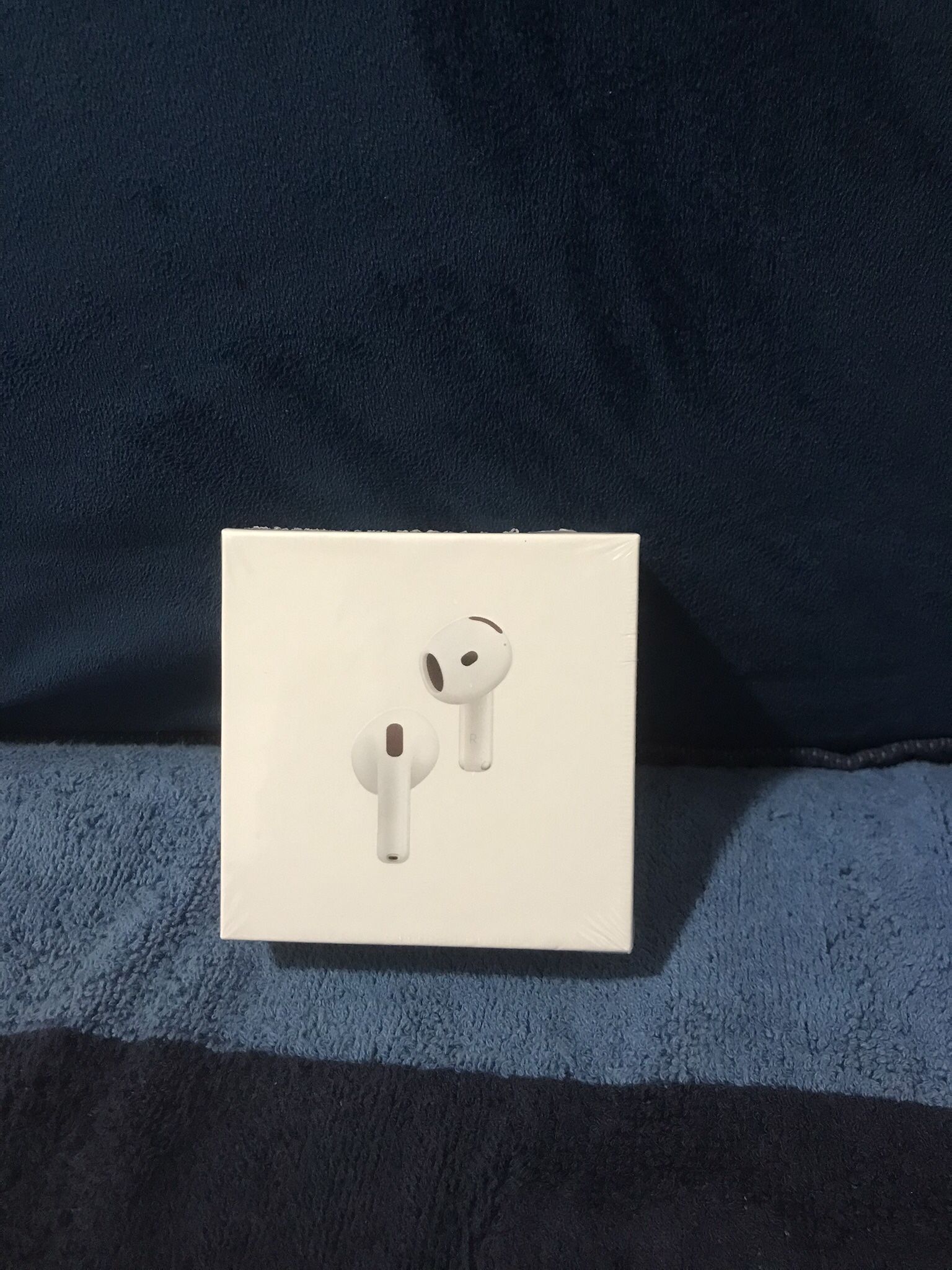 Airpod 4s with active noise cancellation