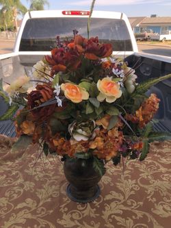 Fall flower arrangement