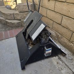 Reese( fifth wheeled )toe hitch