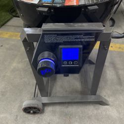 Grills/ Smokers 