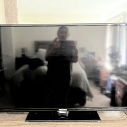 Hisense Smart TV-40”