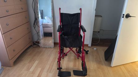 Drive Medical Lightweight WheelChair