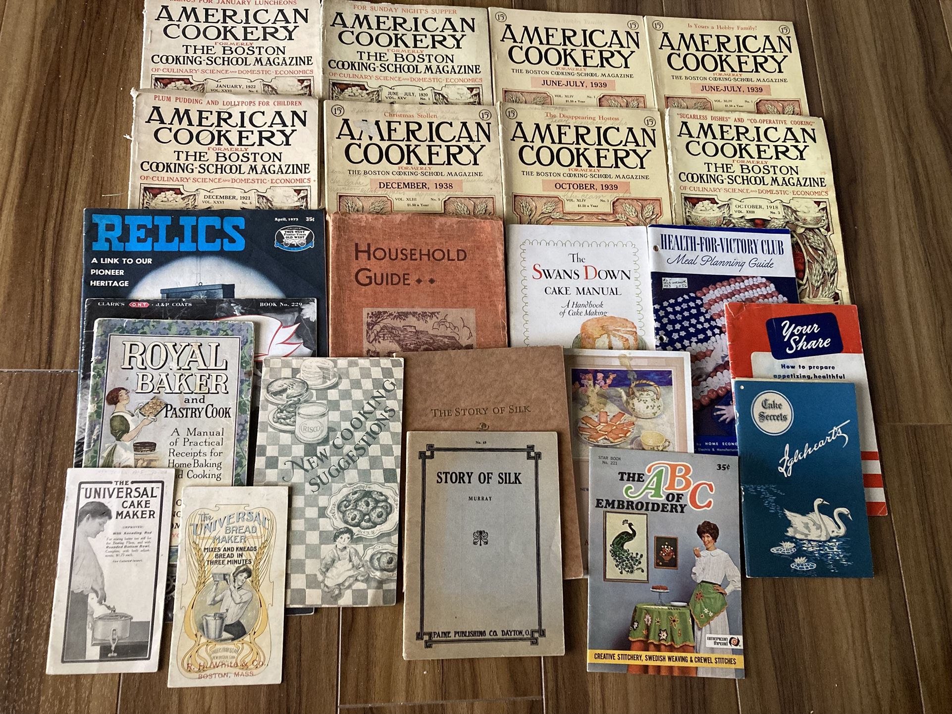 Large Assortment Vintage/Antique Cookbooksk, Pamphlets, Brochures etc. (all for $26)