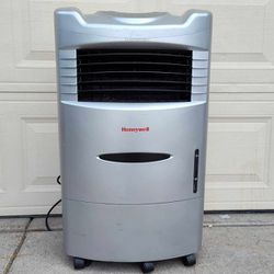 Portable air conditioner works perfect, it has wheels to move easily.  $125 between lamb and bonanza just for pickup.