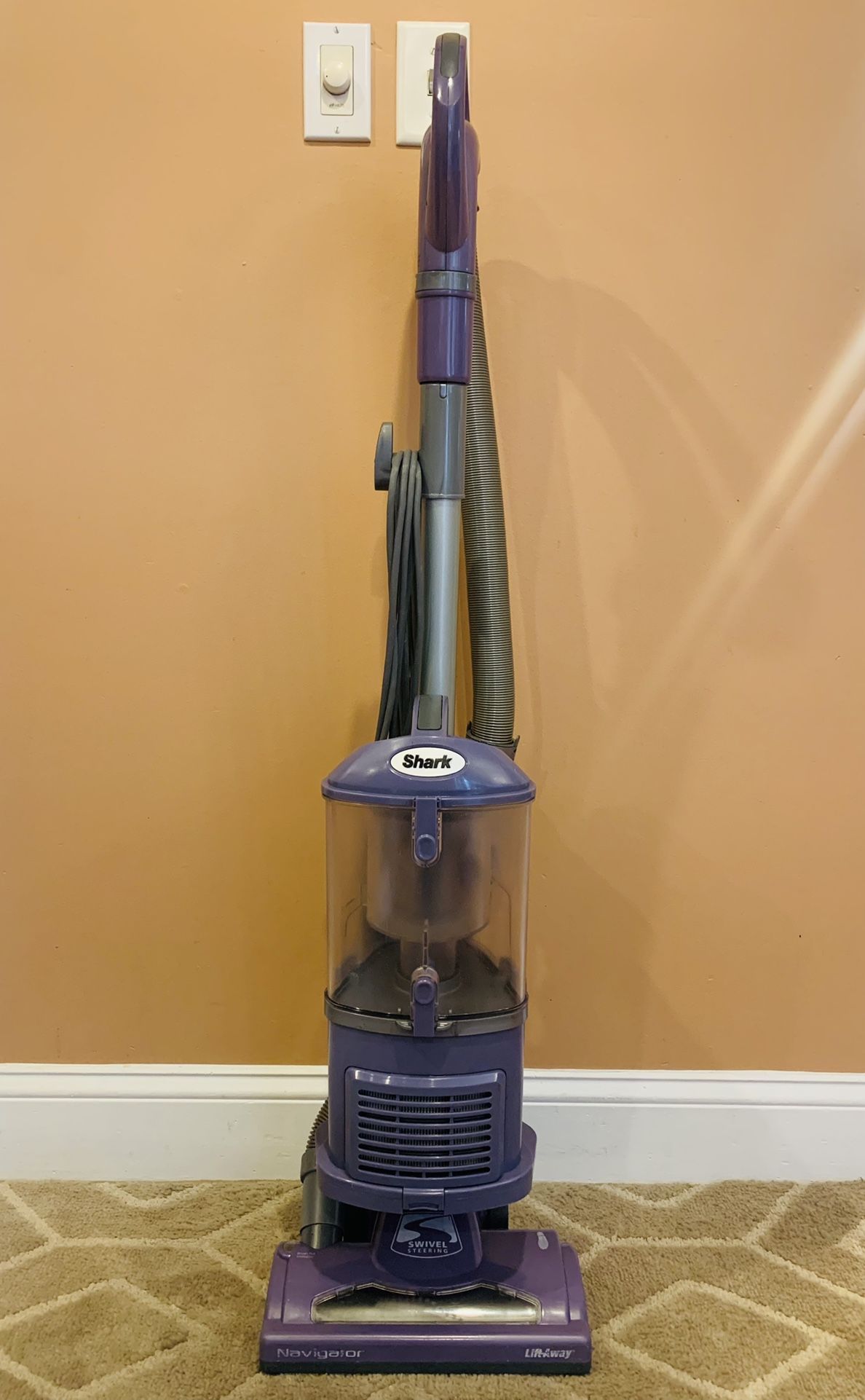 Shark Navigator Lift Away Vacuum Cleaner