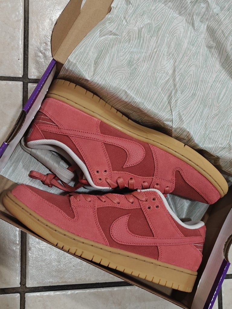 NEW Nike SB Dunk Adobe Prm Size 9 Men