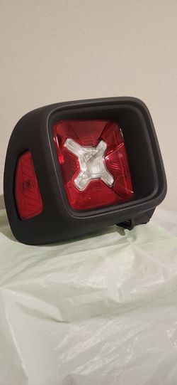 Tail Light for Jeep Renegade 2015-2022 OE Tail Lamp Replacement (Black, Passenger Side (Right)