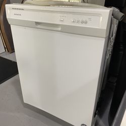 Dishwasher Amana Works Perfect In Kendall 