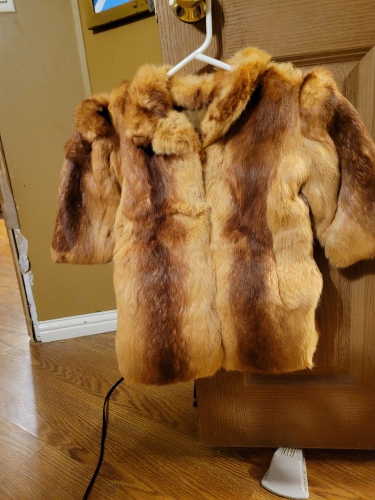 Rabbit Fur Kids Coat With Bonat And Hand Warmer 