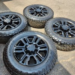 20" Gmc Denali 2500 Factory Black Wheels And Tires 