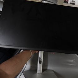 Adjustable Dell monitor(s)