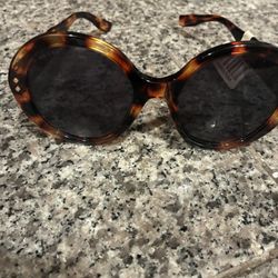 Gucci woman sunglasses 