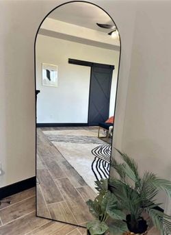 Brand New 65”x24" Arched High Definition view Aluminum Alloy Frame Standing Floor Mirror. Black