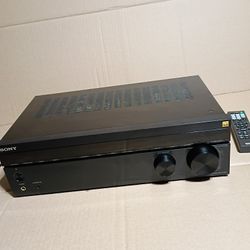 Sony 4K 7.2-Channel AV Receiver with Bluetooth.STR-DH790. Remote Control Included 
