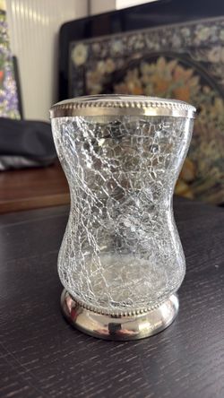 Toothbrush holder