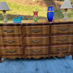 Bassett French Provincial Serpentine 9-Drawer Dresser REDUCED to JUST $355!