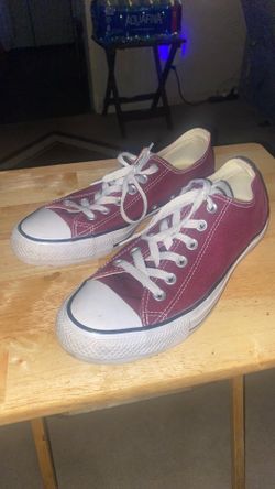 Converse tenni shoes (Chucks)