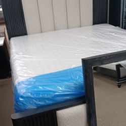 White And Black Bedroom Set 