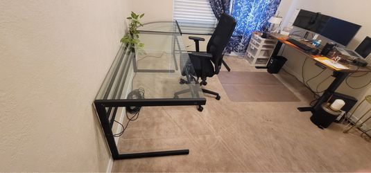 Glass top corner desk