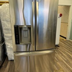 LG FRENCH DOOR REFRIGERATOR  Delivery Available For Small Fee 🚛
