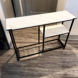 Entry way table