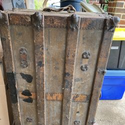 Antique Railway Trunk - Late 1800s With Tag Merican Railway Express