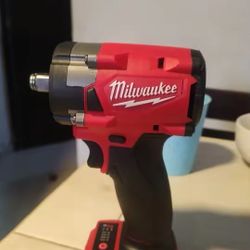 Milwaukee Brushless Cordless Electric Wrench 1/2  (Tool Only) 