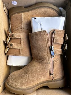 UGG Girls Boots