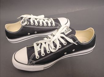NEW! Converse Chuck Taylor All Star Low Top Sneaker - Size 9.5 Men / 11.5 Women