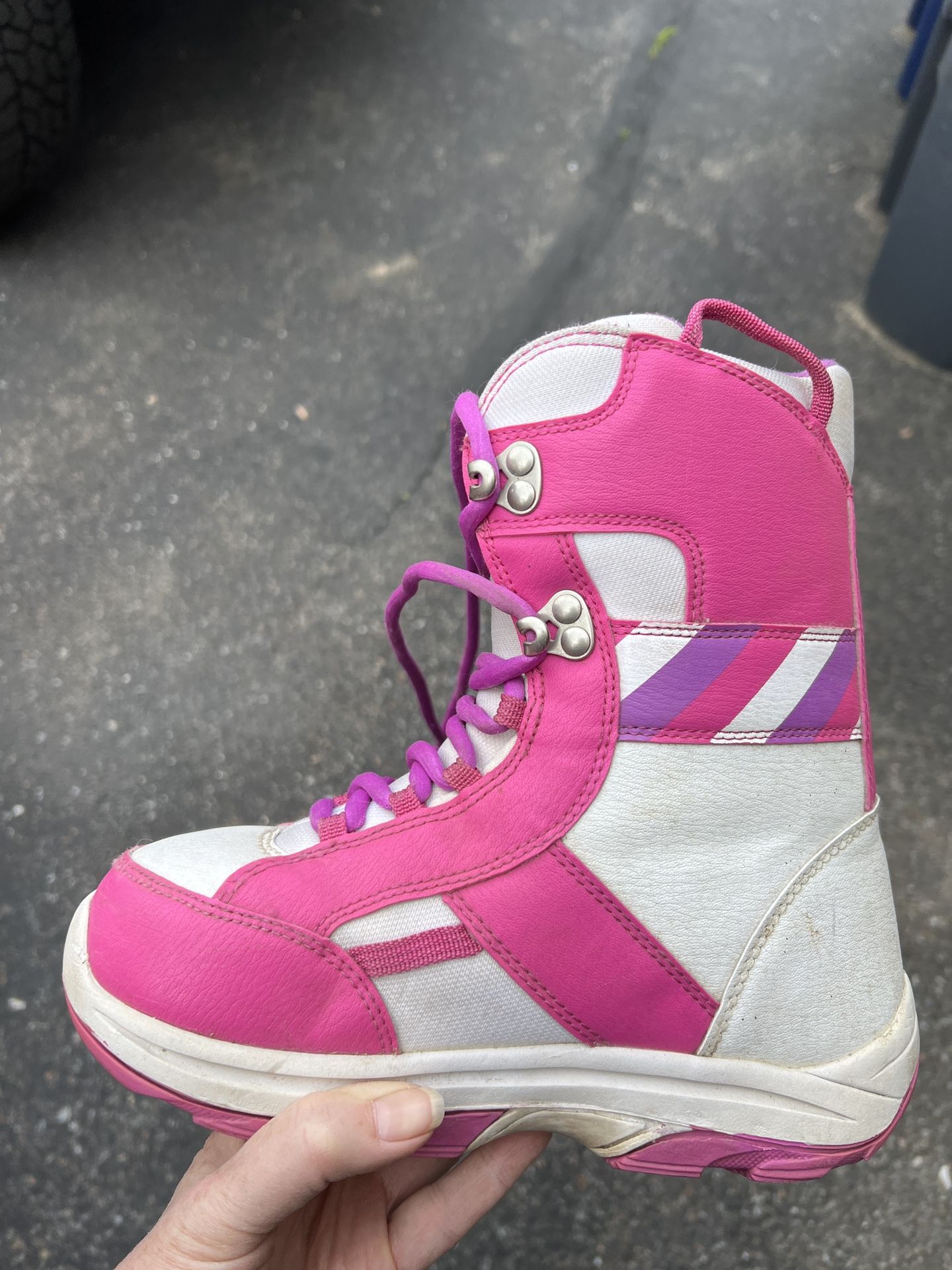 Girls Burton Boots