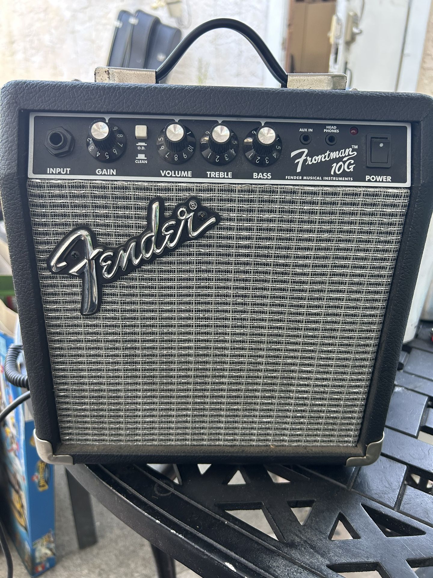 Fender Frontman 10G Electric Guitar Combo Amplifier