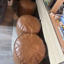 3 Foot Rests/Stools