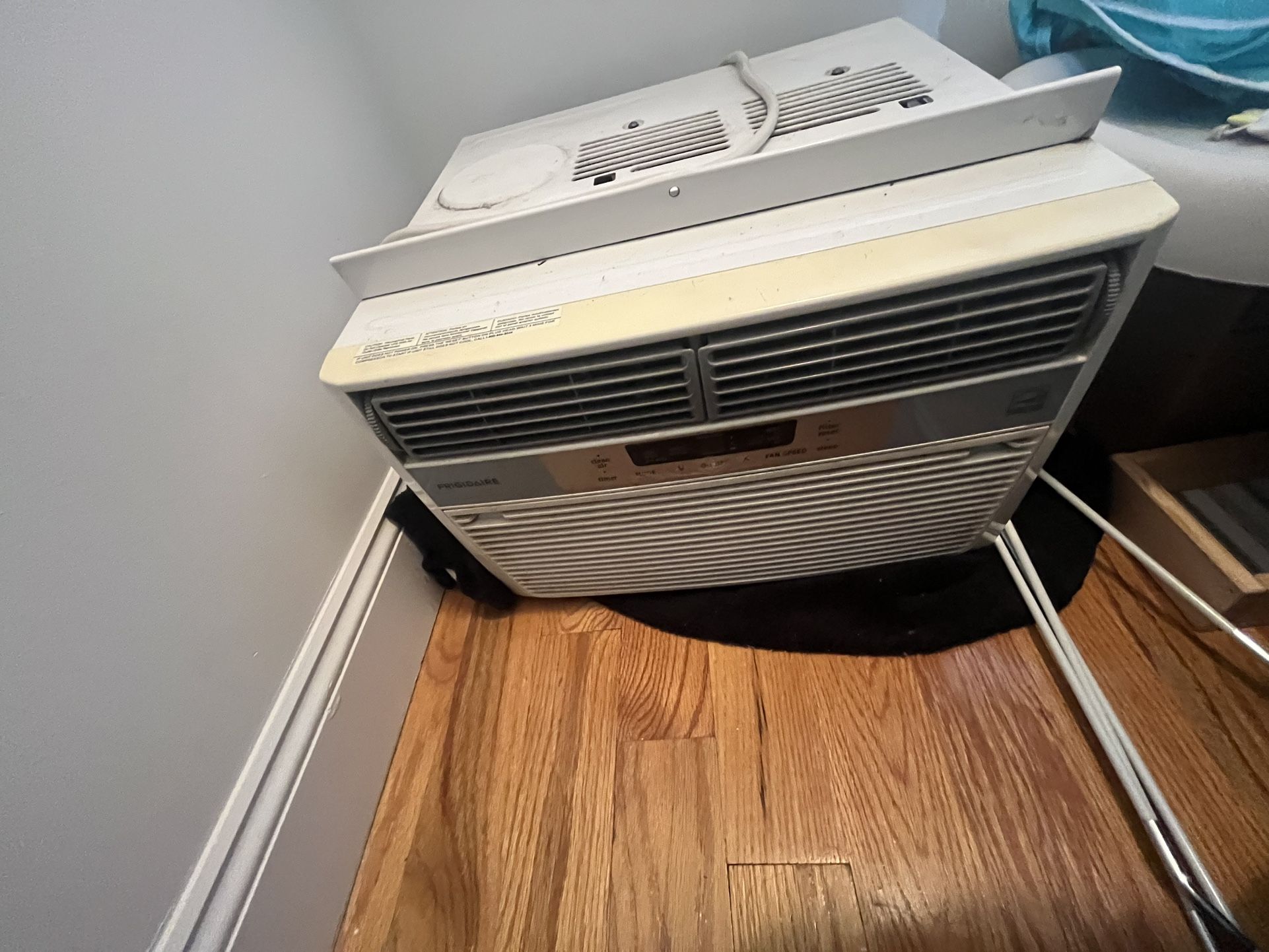Frigidaire AC Wall Mounted