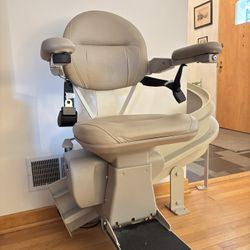 Bruno Indoor Stair Lift w/ Curved Track