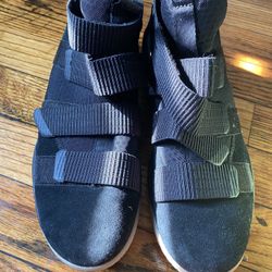 Nike Men’s All Black Size 12.5