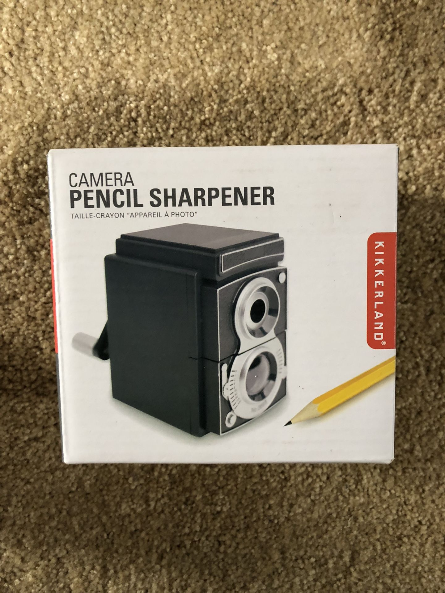 COOL CAMERA DESIGN PENCIL SHARPENER WITH BOX - GREAT GIFT - HOME OR OFFICE DECOR