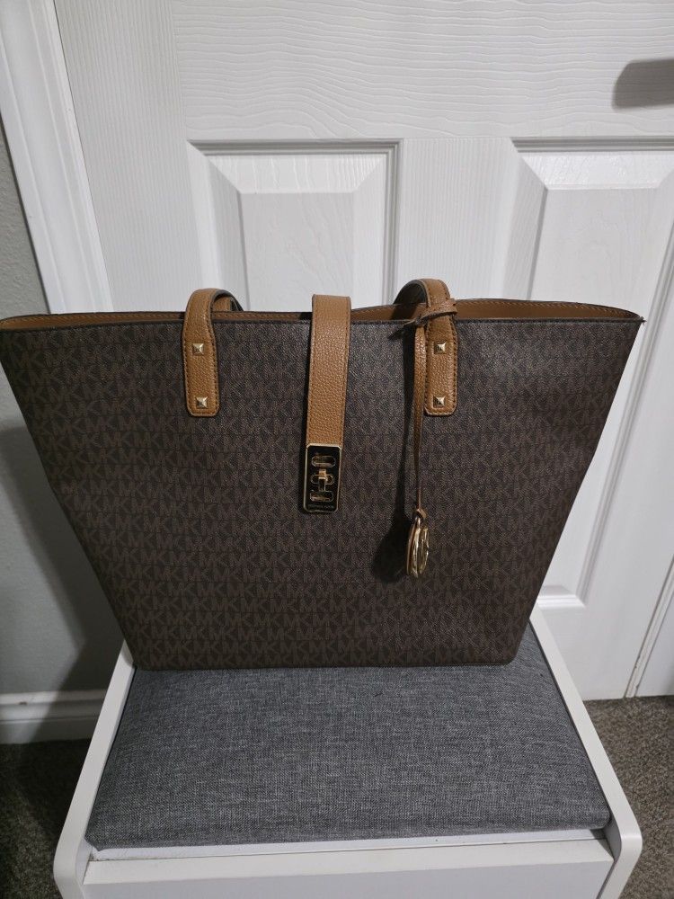 Michael Kors Tote 