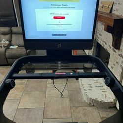Peloton-Treadmill