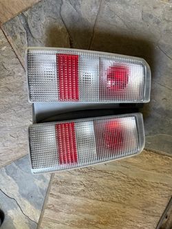 Scion Xb taillights