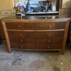 Dresser With Mirror 