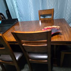 Dining Table Set