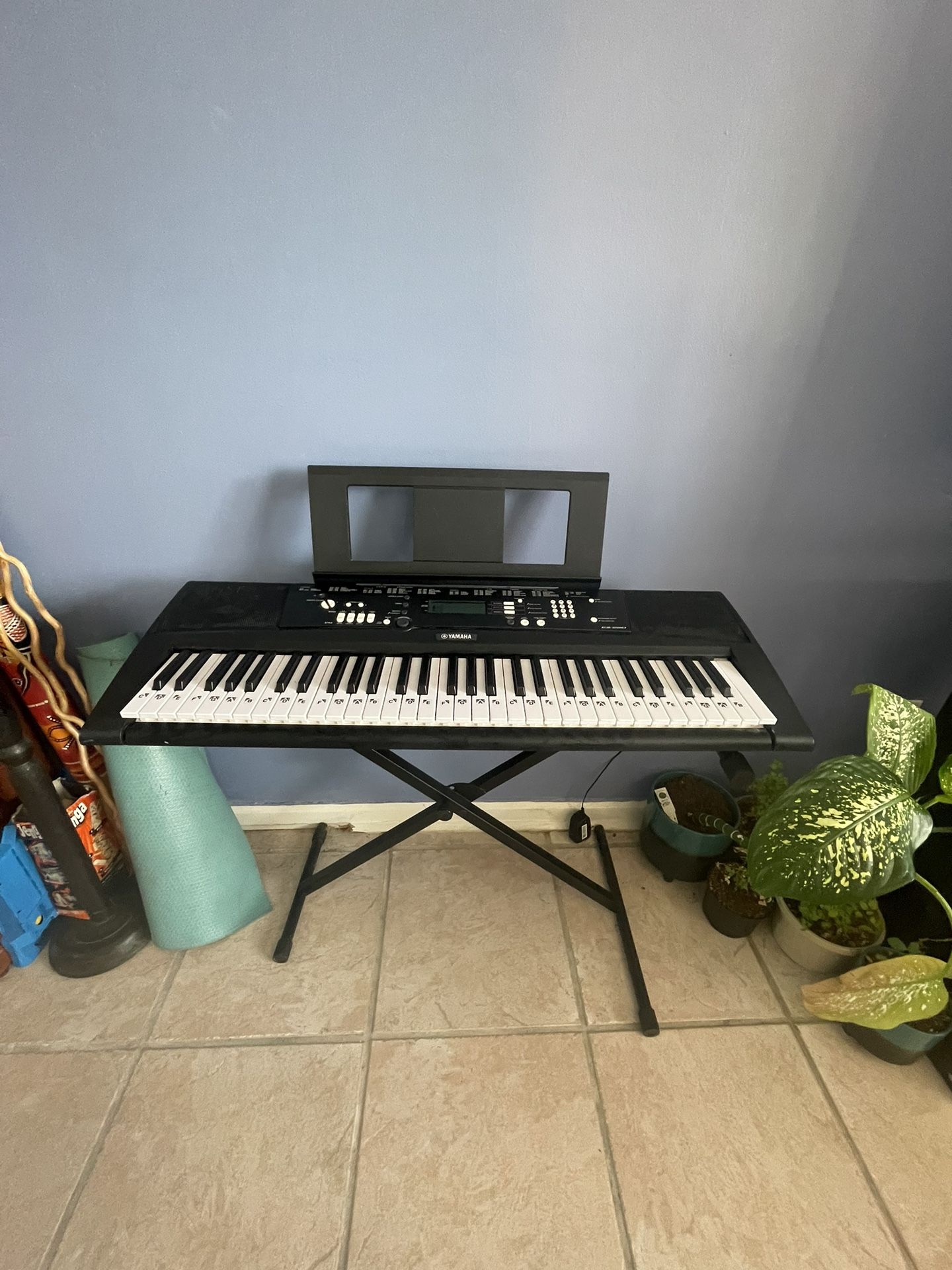 Piano Yamaha Ex220 Yamaha EZ220 61-Key Lighted Key Portable