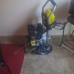 2500 Psi Ryobi pressure washer 
