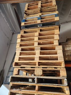 100pcs 4 Way 40x48 Wood Pallets For Sale