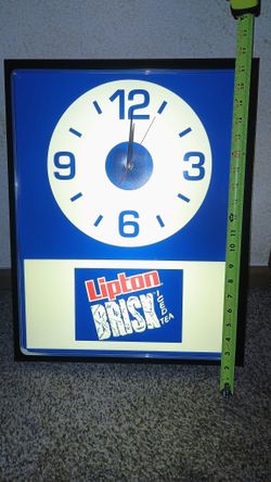Bar Light Barware Man Cave Clock Vintage 90's brand new condition Restaurant Advertising Pool Table Lipton Brisk Iced Tea 1990 light up advertising si