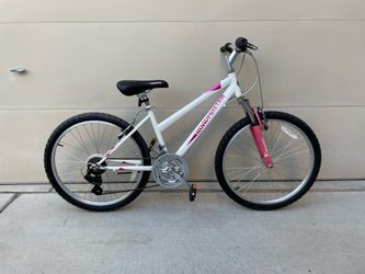 Roadmaster Mountain Bike White and Pink Mid-Sized 24” wheels